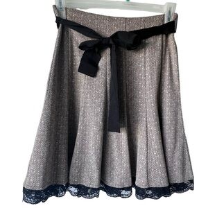 Women's trim tweed snow white skirt grey balck zipper in back